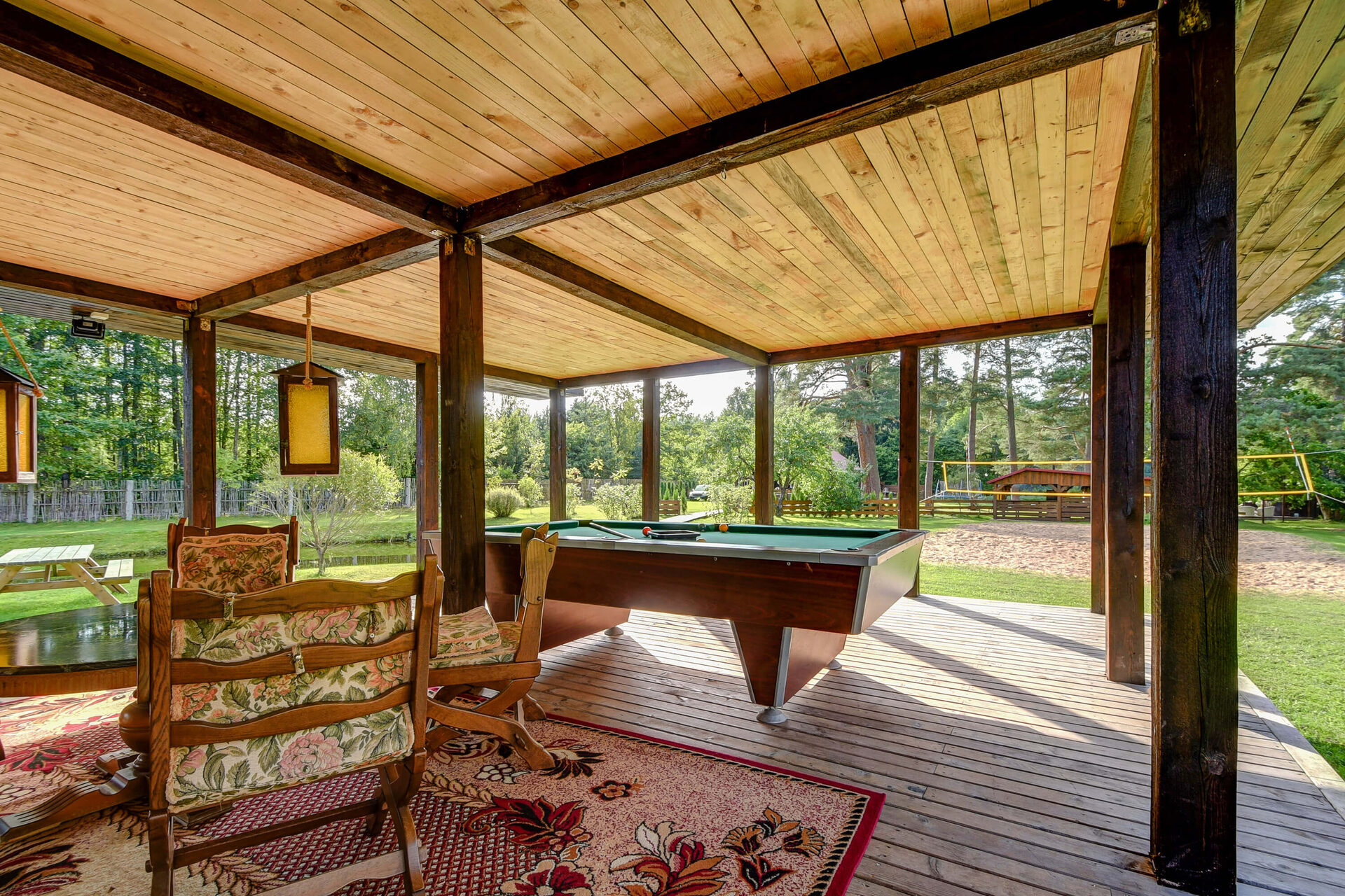 Pirts un baseins — interior
